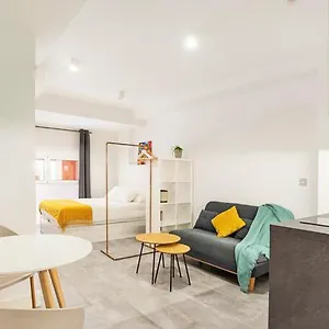 Aparthotel Loftinmalaga, Málaga